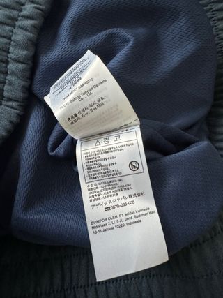 Chaqueta Adidas chino año nuevo