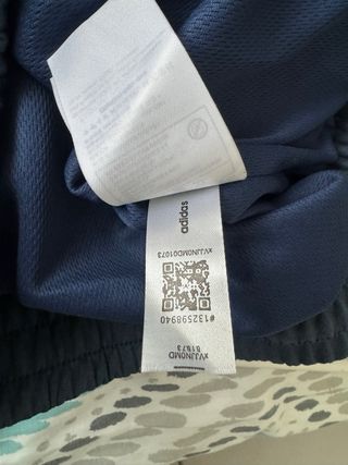 Chaqueta Adidas chino año nuevo