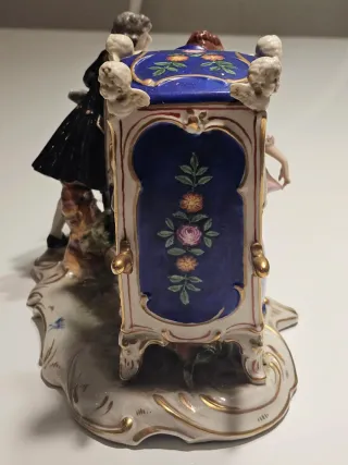 Figura de porcelana antigua