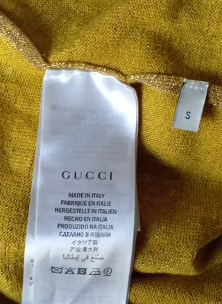 Chaqueta Gucci Dorada con Logo GG