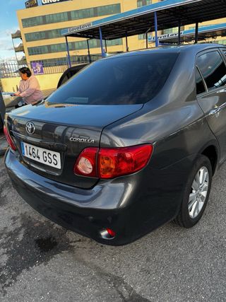 Toyota Corolla 2010