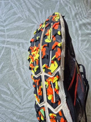 Brooks Cascadia 18 GTX Talla 42.5 trail running