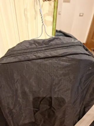 Copriginocchia impermeabile colore nero marca tern