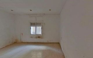 Piso en venta en Artigas - Llefià en Badalona