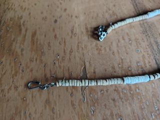 Braccialetto unisex perline beige e bianche