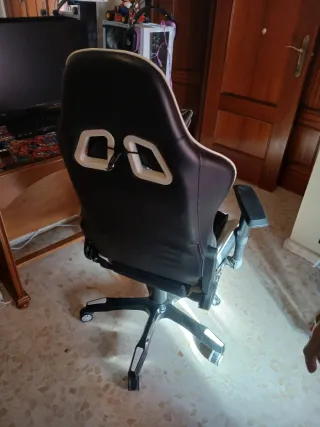 Silla Gaming ZeNeZ Negra y Blanca