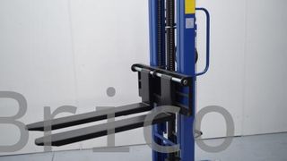 Apilador Manual 1000 Kg - 3000 mm - 16002