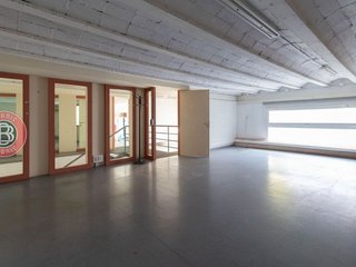 Local comercial en venta en Llevant en Igualada