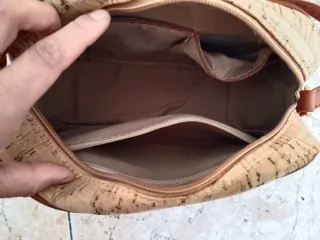 Bolso bandolera estampado mariposas y rosas