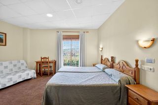 Hotel en venta en Pizarra