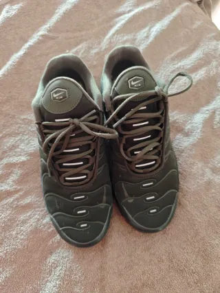 Nike Air Max TN Verde Oliva Talla 41