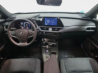 Lexus UX 2.0 300h UX Plus