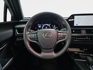 Lexus UX 2.0 300h UX Plus
