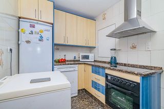 Casa adosada en venta en Zubia (La)