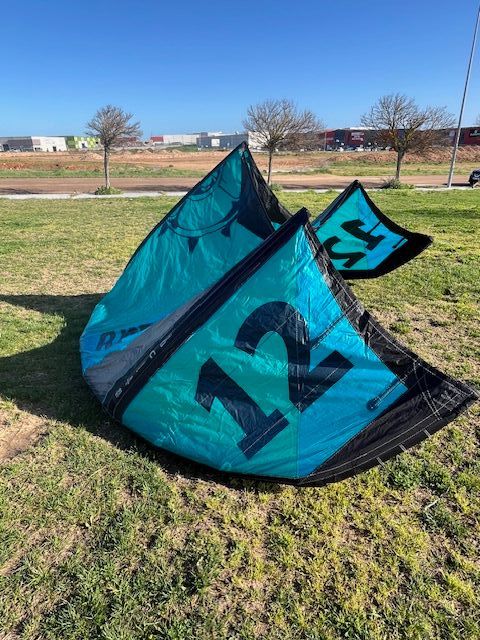 Kitesurf Cometa Slingshot Rally GT 12m
