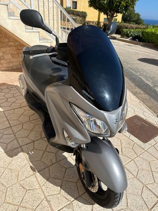 Suzuki Burgman ABS 2017 Gris