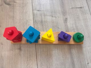 Juguete de madera educativo