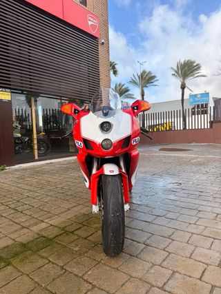 Ducati 999 Roja y Blanca