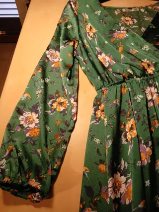 Vestito floreale con balza