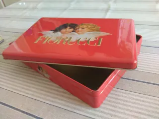 Scatola in latta vintage Fiorucci