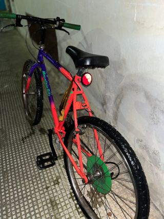 Mountain Bike Vintage Anni '90 Fluo
