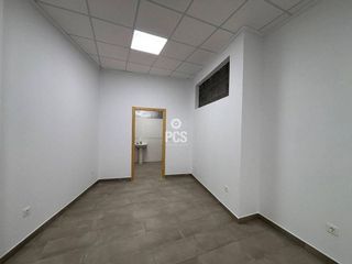 Local comercial en venta en Totana