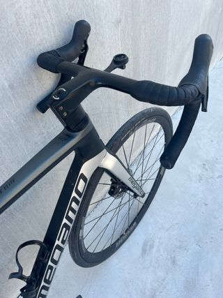 BICICLETA CARRETERA MEGAMO PULSE ELITE GRIS