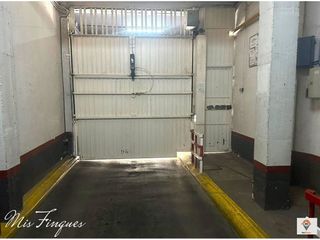 Garaje en venta en Centre en Sabadell