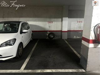 Garaje en venta en Centre en Sabadell