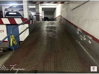 Garaje en venta en Centre en Sabadell