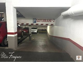 Garaje en venta en Centre en Sabadell