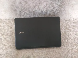 Acer i3 6th Gen Laptop Negro