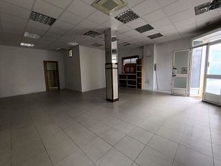 Local comercial en venta en Zona de Cueva de Menga en Antequera