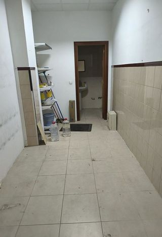 Local comercial en venta en Zona de Cueva de Menga en Antequera
