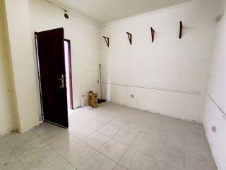 Local comercial en venta en Zona de Cueva de Menga en Antequera