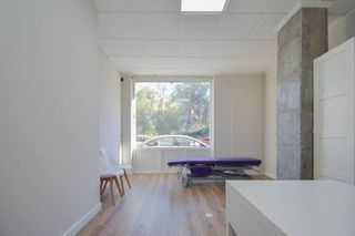 Local comercial en venta en Cervantes en Granada