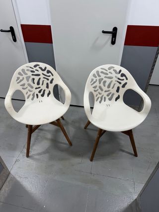 3 Sillas Plástico/Metálico Transparentes