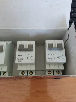 Interruptores Magnetotermicos Medex 20A (3uds)