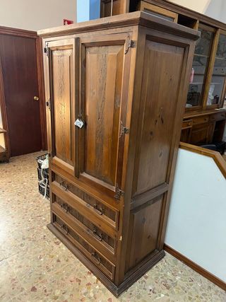 Armario 2 puertas madera maciza