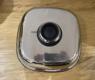 Vassoio AMC in metallo