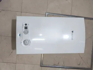 Termo eléctrico Junkers averiado