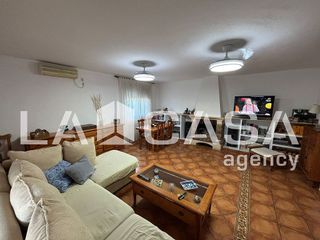 Chalet en venta en Montequinto en Dos Hermanas