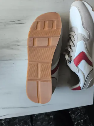 Zapatillas NYC T44 Blancas con Rojo