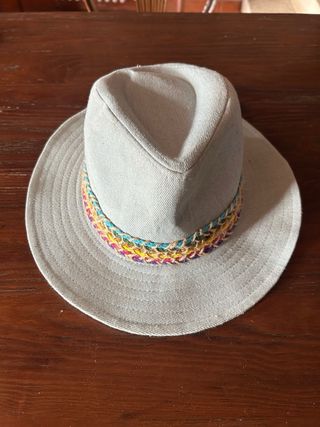 Sombrero vaquero denim azul con banda multicolor