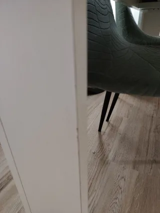 Mesa comedor ampliable blanca y cuatro sillas