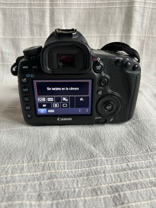 Canon EOS 5D Mark III Full Frame Profesional