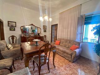 Casa adosada en venta en Hellín