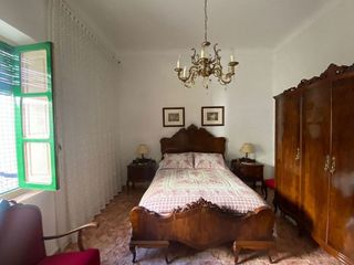 Casa adosada en venta en Hellín