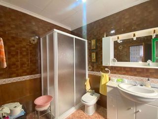 Casa adosada en venta en Hellín