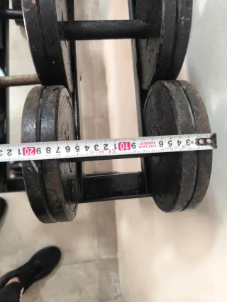 Mancuernero, Mancuernas y soporte remo en punta.